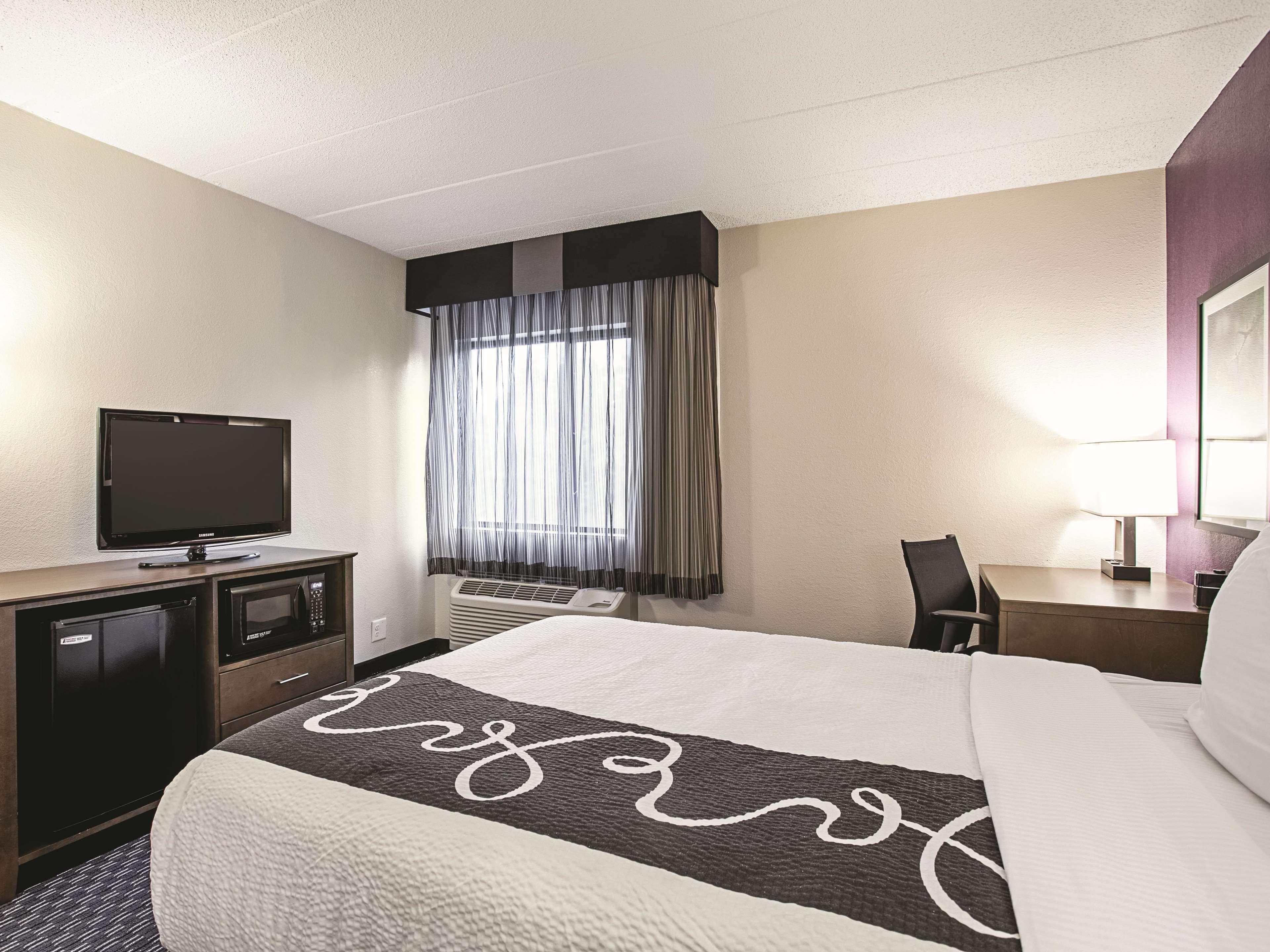 La Quinta By Wyndham Baltimore N / White Marsh Rosedale Exterior foto